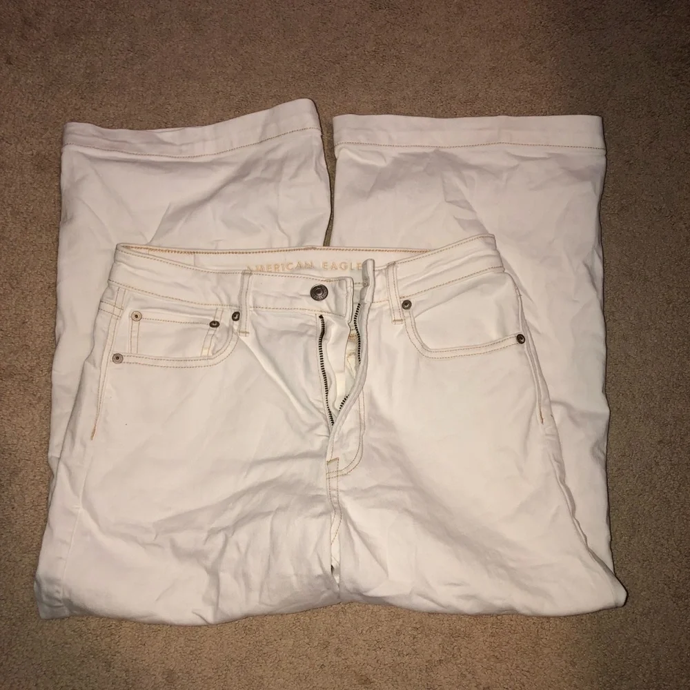 American Eagle Jeans - Picture 1 of 9